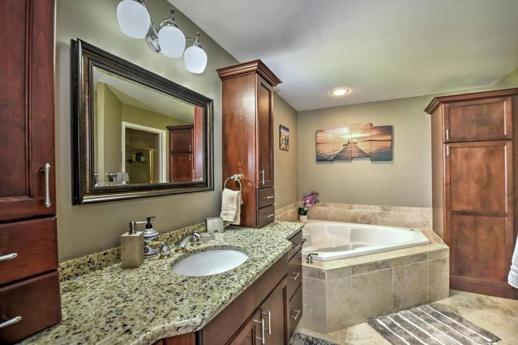Cape Coral Paradise 4 Bd 12Sleeps, W/Heated Pool ภายนอก รูปภาพ